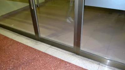 Local comercial en alquiler en Calle del Becerro de Bengoa, número SN, Centro (Palencia Capital) de 300 €<span>/mes</span>