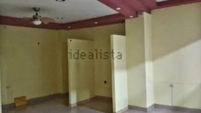 Local comercial en alquiler en Calle del Becerro de Bengoa, número SN, Centro (Palencia Capital) de 300 €<span>/mes</span>