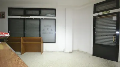 Local comercial en venta en Calle de Villacasares, número SN, El Cristo-Ave María (Palencia Capital) de 80.000 €