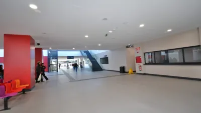 Local comercial en alquiler en Avenida de Simón Nieto, número SN, Centro (Palencia Capital) de 300 €<span>/mes</span>