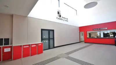 Local comercial en alquiler en Avenida de Simón Nieto, número SN, Centro (Palencia Capital) de 650 €<span>/mes</span>