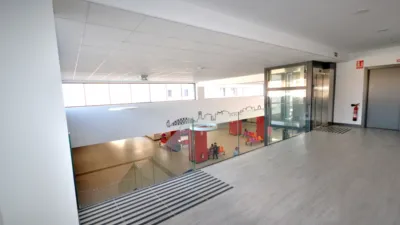 Oficina en alquiler en Avenida de Simón Nieto, número SN, Centro (Palencia Capital) de 350 €<span>/mes</span>