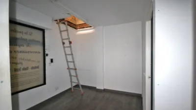 Local comercial en alquiler en Calle de Valentín Calderón, número SN, Centro (Palencia Capital) de 375 €<span>/mes</span>