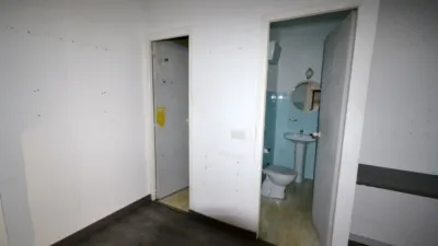 Local comercial en alquiler en Calle de Valentín Calderón, número SN, Centro (Palencia Capital) de 375 €<span>/mes</span>