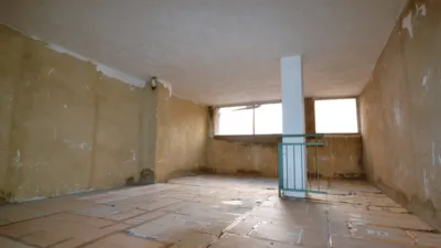 Local comercial en alquiler en Calle de Valentín Calderón, número SN, Centro (Palencia Capital) de 375 €<span>/mes</span>