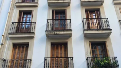 Piso en alquiler en Nagusia Kalea, 34, Zarautz de 1.250 €<span>/mes</span>