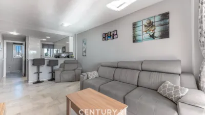 Apartment in Urbanización Doña Julia photo 11