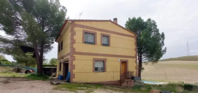 Chalet unifamiliar en venta en Calle Pino, Barajas de Melo de 165.000 €