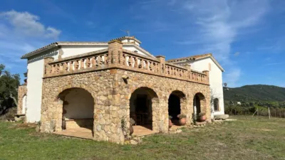 Casa en venta en Carrer dels Escuts, Veïnat de Penedès (Llagostera) de 1.050.000 €