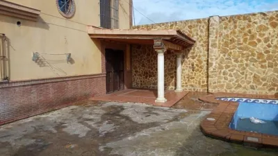 Semi-detached chalet on Calle de Santiago photo 3