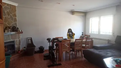 Single-family detached house in Campo Real photo 10