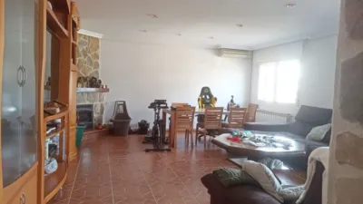 Single-family detached house in Campo Real photo 13