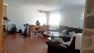 Single-family detached house in Campo Real photo 14