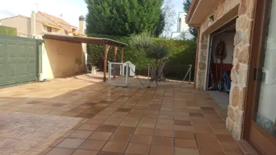 Single-family detached house in Campo Real photo 4