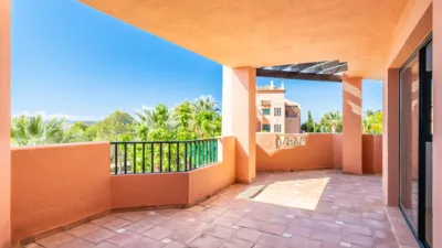 Apartment in Golf Bahía Urbanization photo 9
