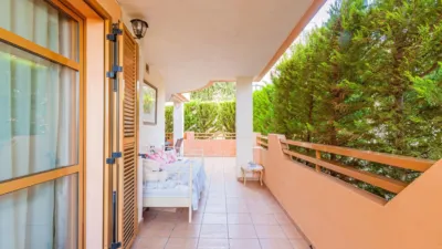 Apartment in Carrer Berna photo 8