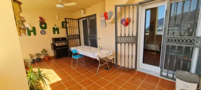 Terraced house on Enrique Granados Street photo 17