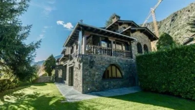 Chalet en alquiler en Centre, Centre (Andorra la Vella) de 9.800 €<span>/mes</span>