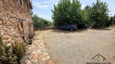 Rustic Finca on Carrer del Camí de Can Quintanes photo 6