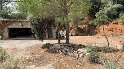 Rustic Finca on Carrer del Camí de Can Quintanes photo 57