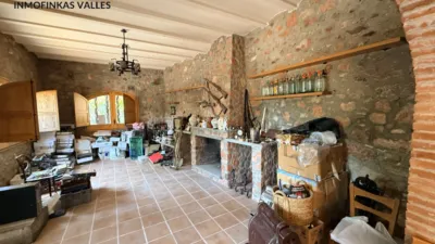 Rustic Finca on Carrer del Camí de Can Quintanes photo 10