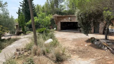 Rustic Finca on Carrer del Camí de Can Quintanes photo 56