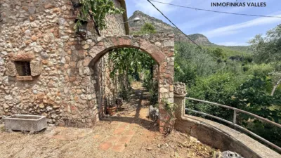 Rustic Finca on Carrer del Camí de Can Quintanes photo 47