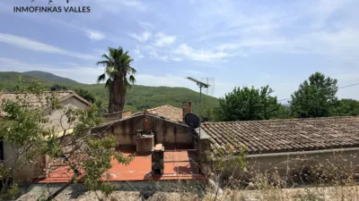 Rustic Finca on Carrer del Camí de Can Quintanes photo 59