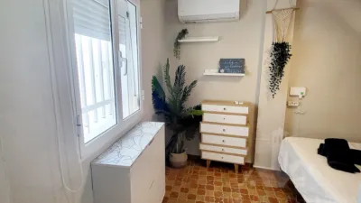 Apartment on Calle Ramón y Cajal photo 9