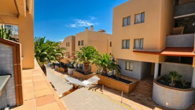 Apartment in Esquinzo photo 2