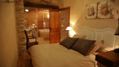 Semi-detached chalet in Chinchilla de Monte-Aragón photo 9