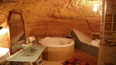 Semi-detached chalet in Chinchilla de Monte-Aragón photo 11