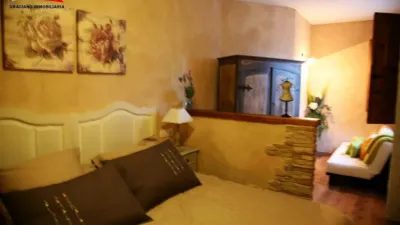 Semi-detached chalet in Chinchilla de Monte-Aragón photo 8