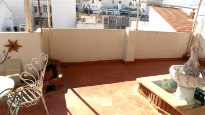 Penthouse on Carrer de José Ballester photo 44