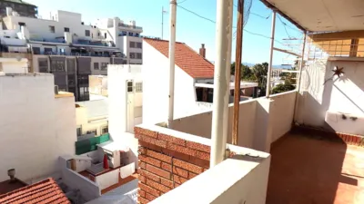 Penthouse on Carrer de José Ballester photo 5