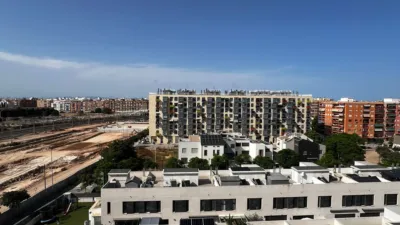Dúplex en venta en Carrer de la Isla Cabrera, Malilla (Distrito Quatre Carreres. València Capital) de 405.000 €