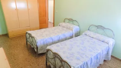 Flat on Carrer de l'Alcalaten photo 40