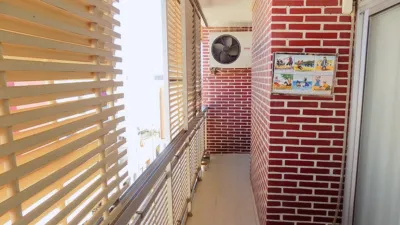Flat on Carrer de l'Alcalaten photo 10