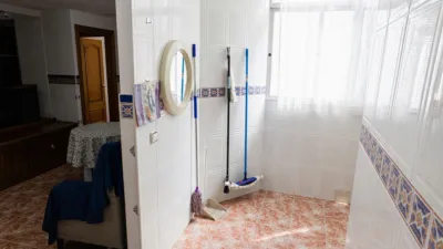 Flat on Carrer de l'Alcalaten photo 18