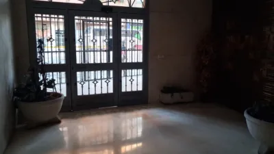 Piso en alquiler en Avinguda de Pérez Galdós, cerca de Calle de la Democracia - Imagen 2