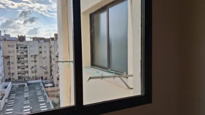 Piso en alquiler en Avinguda de Pérez Galdós, cerca de Calle de la Democracia - Imagen 3