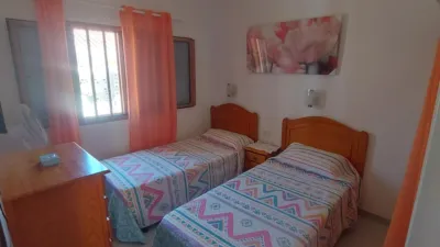 Casa adosada en venta en Avenida de los Estados Unidos, 60, Playa del Inglés (San Bartolomé de Tirajana) de 298.000 €