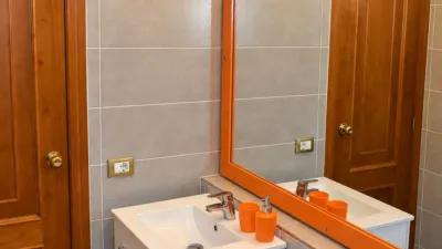 Apartment on Avenida del Arquitecto Gómez Cuesta, no. sn photo 14