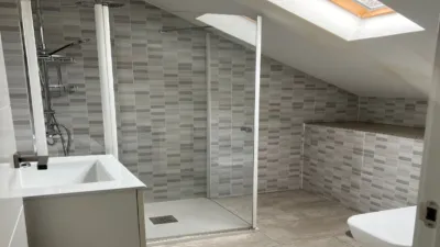 Piso en alquiler en Plaza de Guevara, Plaza Mayor-San Agustín (Segovia Capital) de 1.300 €<span>/mes</span>