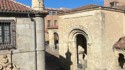 Piso en alquiler en Calle de Juan Bravo, Centro (Segovia Capital) de 900 €<span>/mes</span>