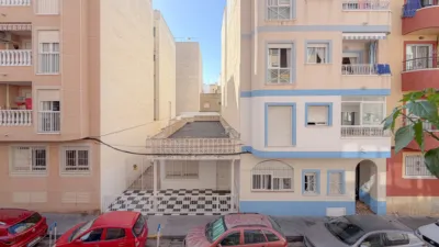 Apartment on Calle de la Concordia, 117 photo 11
