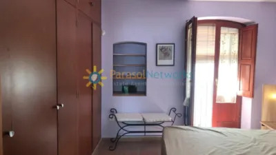 Casa adosada en alquiler en Nucli Urbà, Nucli Urbà (Oliva) de 800 €<span>/mes</span>