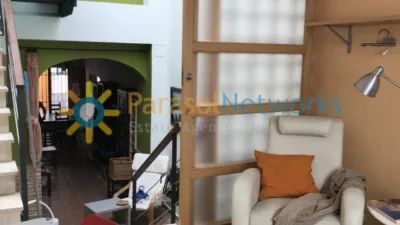 Casa adosada en alquiler en Nucli Urbà, Nucli Urbà (Oliva) de 800 €<span>/mes</span>