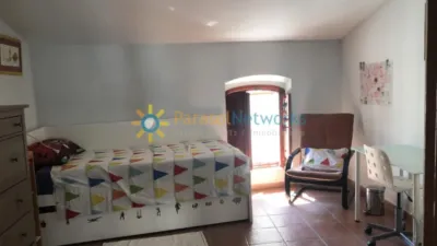 Casa adosada en alquiler en Nucli Urbà, Nucli Urbà (Oliva) de 800 €<span>/mes</span>