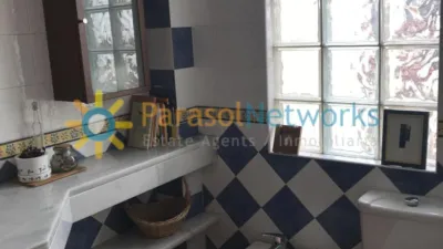 Casa adosada en alquiler en Nucli Urbà, Nucli Urbà (Oliva) de 800 €<span>/mes</span>